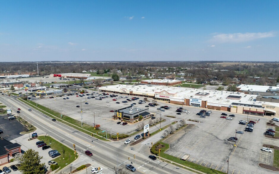 More Photos Of 2917 N Vermilion St, Danville General Retail For Sale