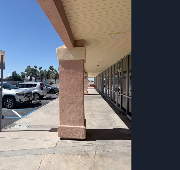 More Photos Of 631-737 W Hobsonway Blvd, Blythe Unknown For Lease