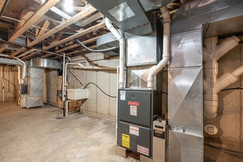 More Photos Of 311 S Nicollet St, Blue Earth Healthcare For Sale