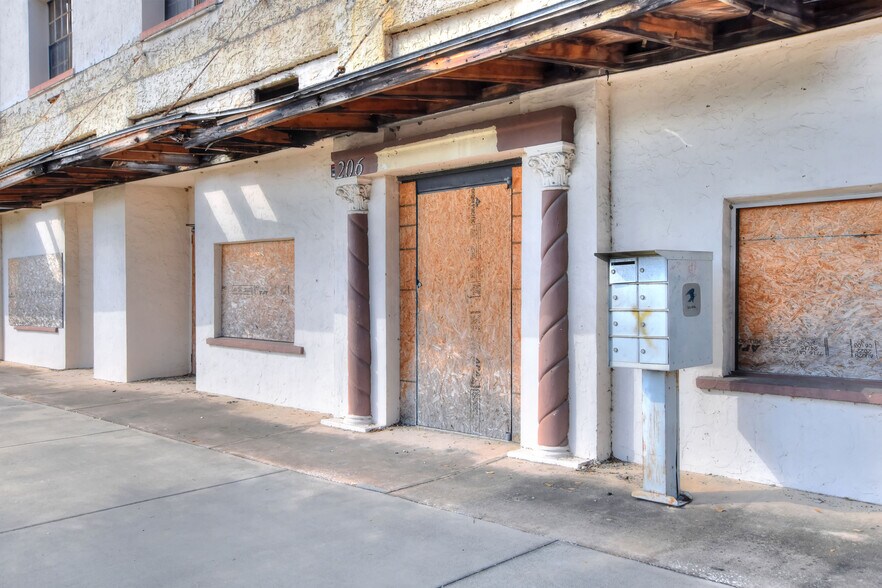 More Photos Of 206 Pilaklakaha Ave, Auburndale Apartments For Sale