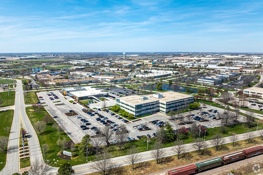 More Photos Of 16025 W 113th St, Lenexa Unknown For Lease