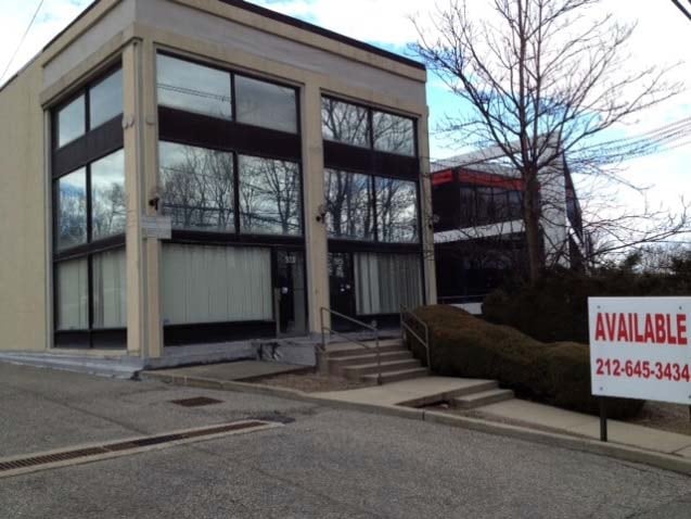 Primary Photo Of 923-925 Northern Blvd, Great Neck Freestanding For Sale
