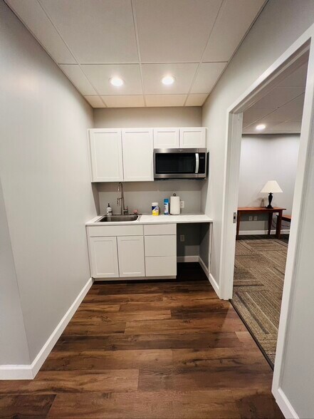 More Photos Of 3932 Springfield Rd, Glen Allen Medical For Lease