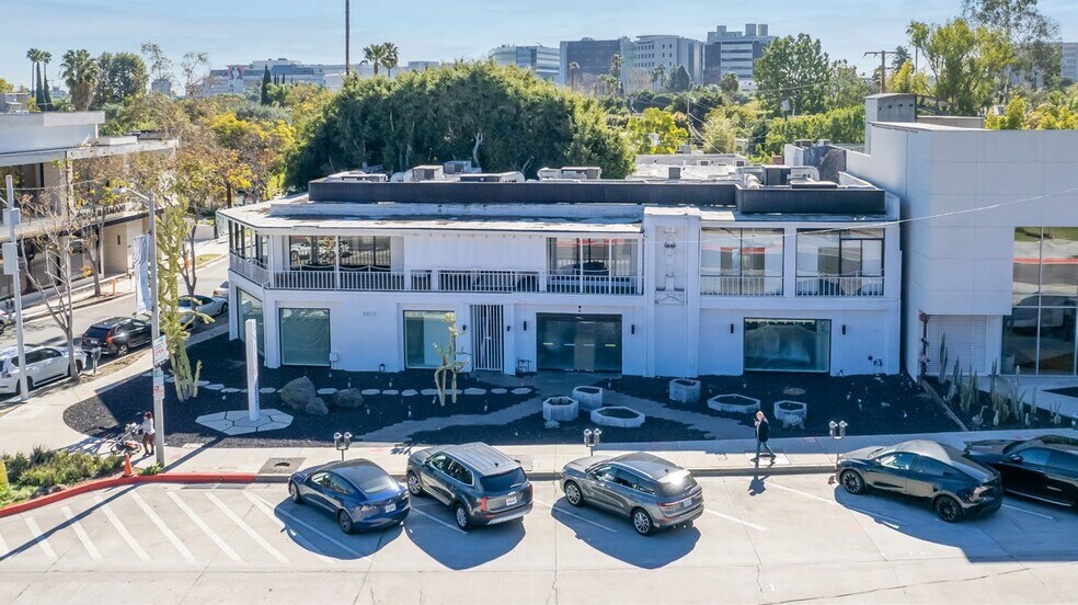 More Photos Of 8670-8672 Melrose Ave, West Hollywood Storefront Retail Office For Lease