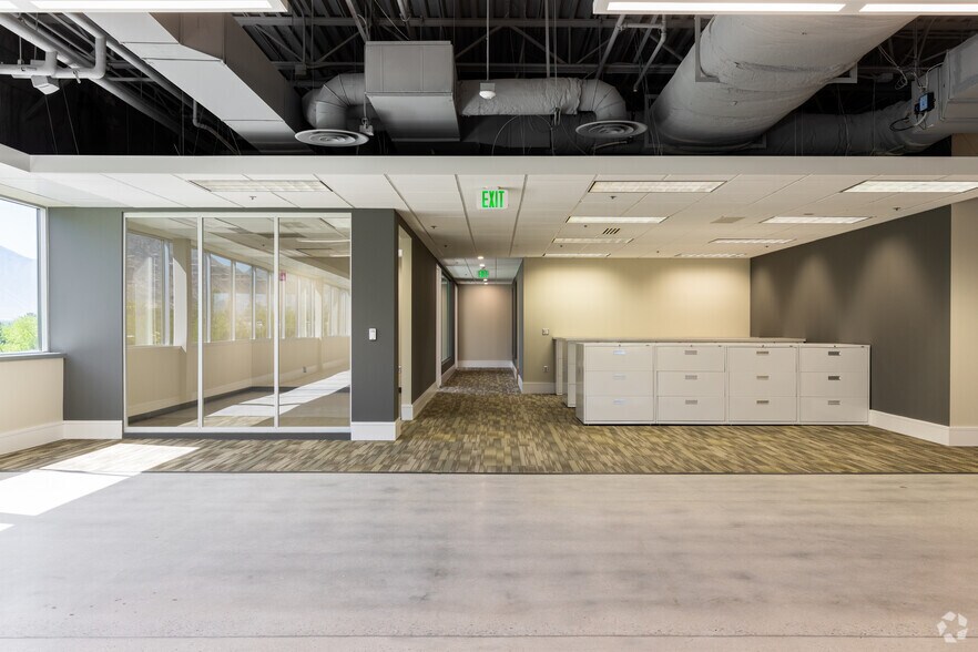 More Photos Of 1712 S East Bay Blvd, Provo Unknown For Lease