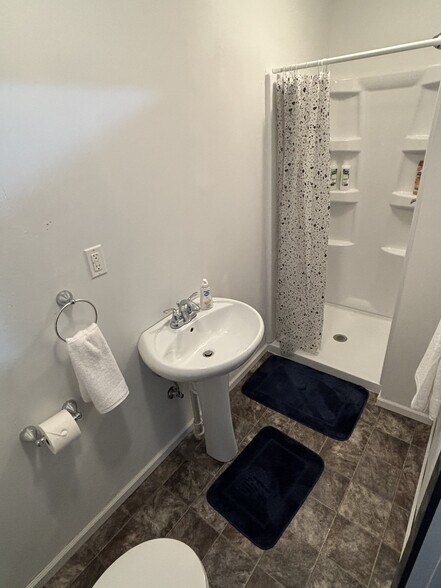 More Photos Of 103 E Main St, Pierce Office Residential For Sale