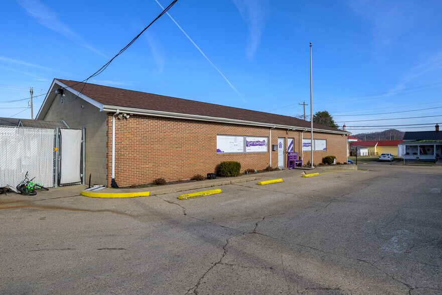 More Photos Of 49 Olive St, Gallipolis Office For Sale