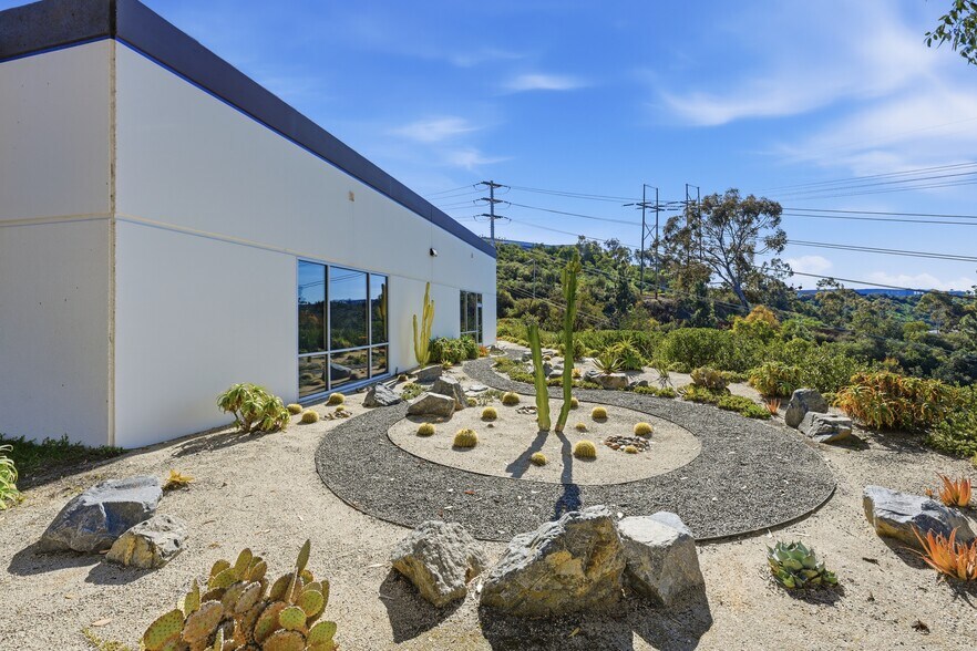 More Photos Of 9170-9190 Camino Santa Fe, San Diego Light Manufacturing For Sale