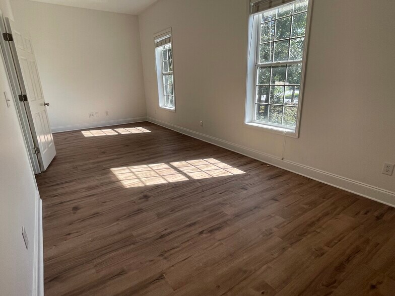 More Photos Of 440 S Peachtree St, Norcross Loft Creative Space For Lease
