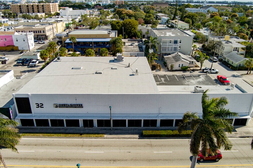 More Photos Of 32 S Dixie Hwy, Lake Worth Freestanding For Lease