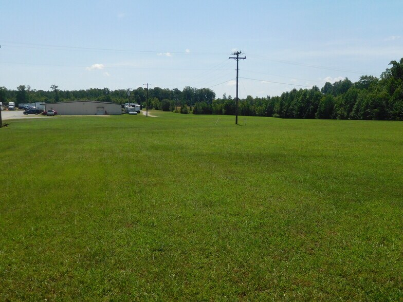 More Photos Of 1210 Champion Ferry Rd, Gaffney Flex For Sale