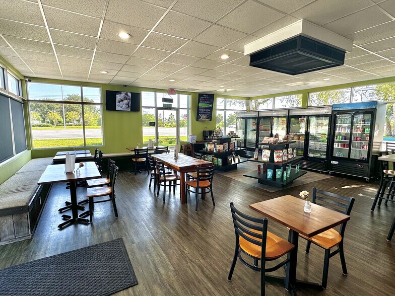 More Photos Of 14474 Beach Blvd, Jacksonville Fast Food For Lease