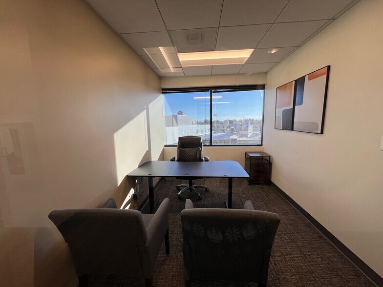 More Photos Of 4221 Wilshire Blvd, Los Angeles Loft Creative Space For Lease