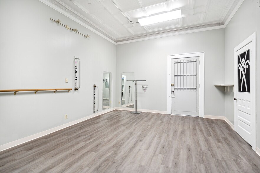 More Photos Of 314-316 W Main St, Monongahela Storefront Retail Office For Sale