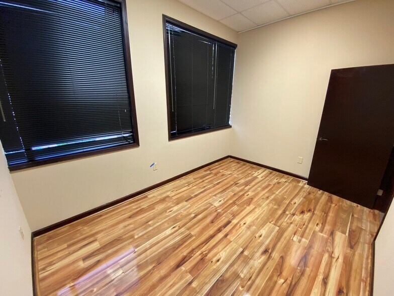 More Photos Of 1040 Wildewood Centre Dr, Columbia Office For Lease
