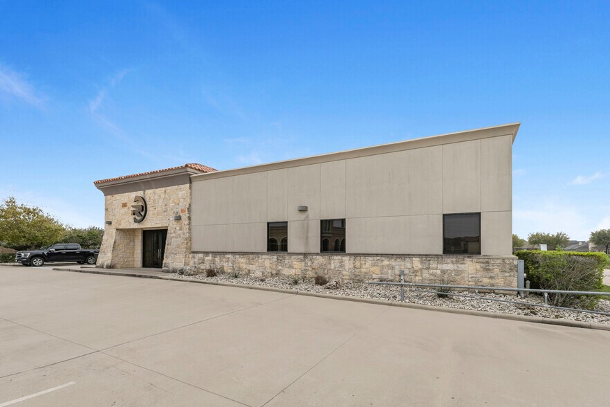 More Photos Of 15010 Lakefair Dr, Richmond Medical For Lease