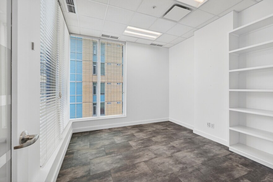 More Photos Of 888 4th Ave SW, Calgary Office For Sale