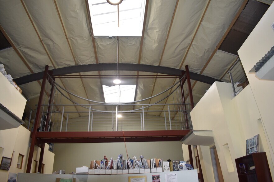 More Photos Of 5508 Santa Fe Ave, Los Angeles Light Manufacturing For Sale
