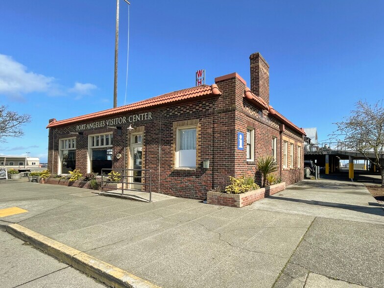 More Photos Of 222 N Lincoln St, Port Angeles Storefront Retail Office For Lease