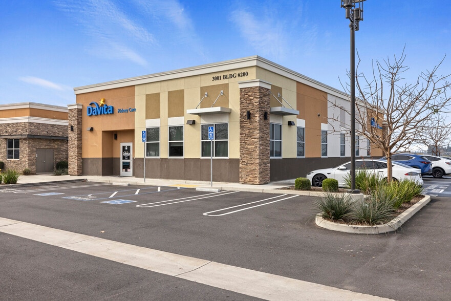 Primary Photo Of 3001 Health Care Way Building 200, Modesto Medical For Sale