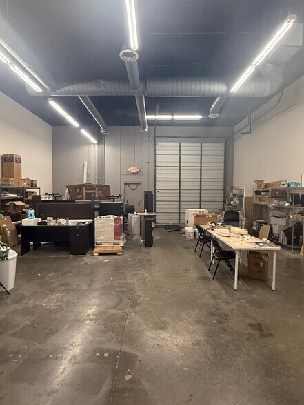 More Photos Of 2610 E Mohawk Ln, Phoenix Warehouse For Sale