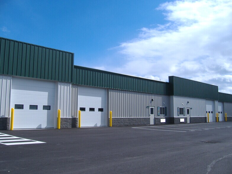 More Photos Of 2 Lincoln Ave, Scarborough Warehouse For Sale