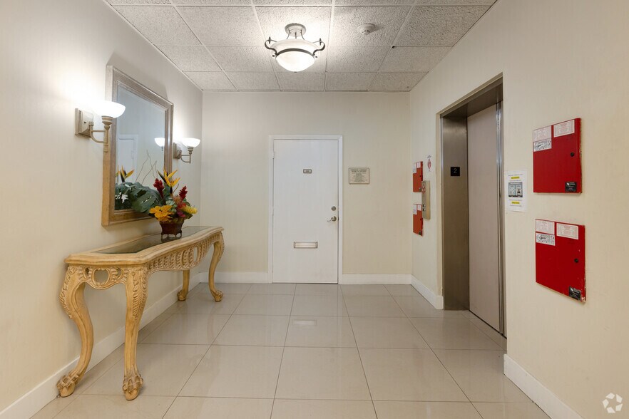More Photos Of 5190 NW 167th St, Miami Lakes Medical For Lease