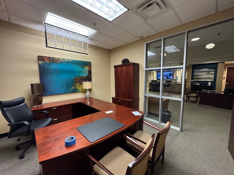 More Photos Of 1430 Research Forest Dr, Shenandoah Bank For Sale