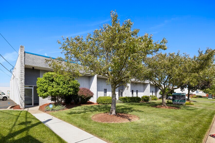 More Photos Of 14 Jules Ln, New Brunswick Unknown For Lease