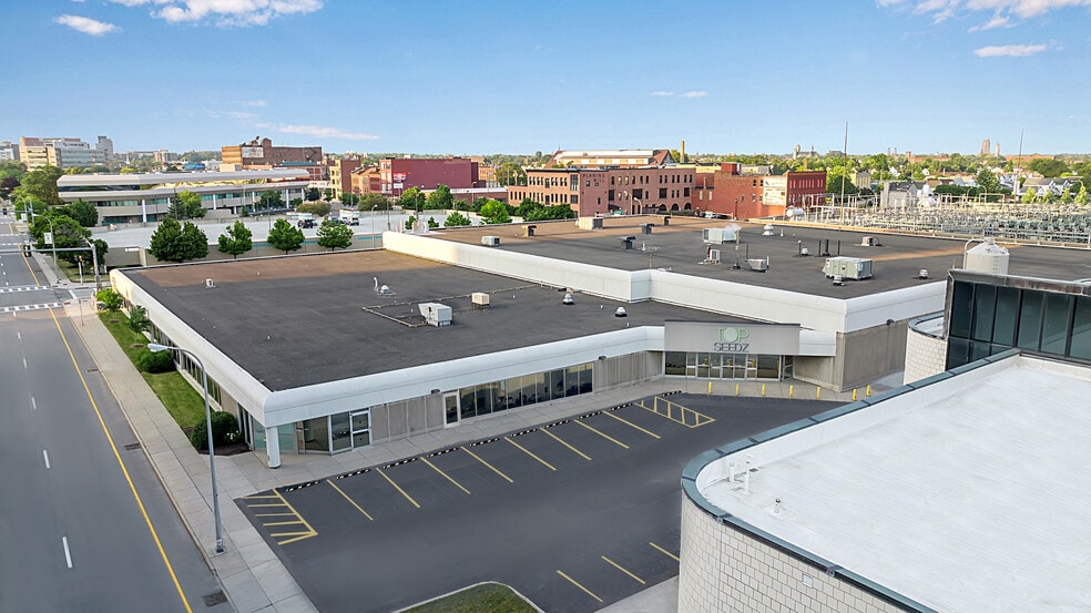 More Photos Of 101 Oak St, Buffalo Light Distribution For Lease