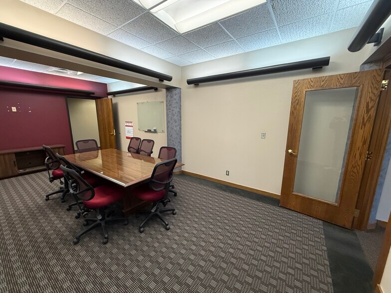 More Photos Of 6940 S Utica Ave, Tulsa Office For Sale