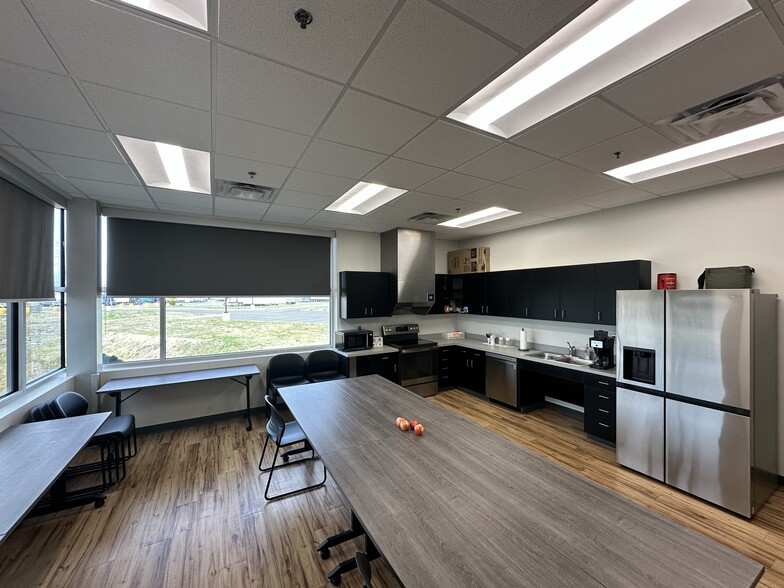 More Photos Of 340 N Shamrock Blvd, Russellville Light Manufacturing For Sale