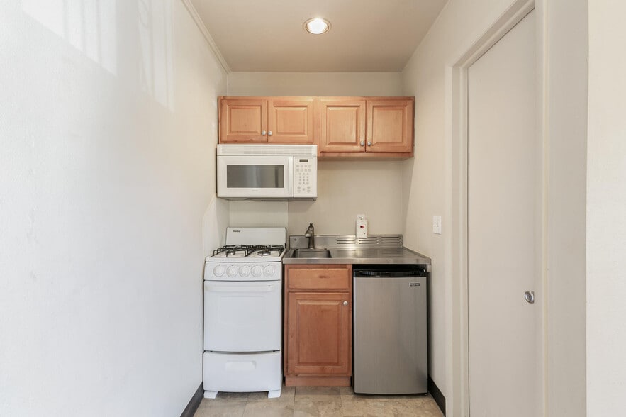 More Photos Of 901 Jasmine St, Denver Apartments For Sale