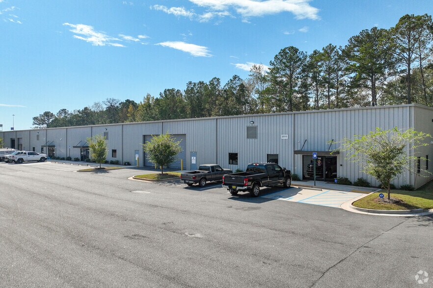 Primary Photo Of 165-177 Elzie Johnson Rd, Newnan Warehouse For Lease