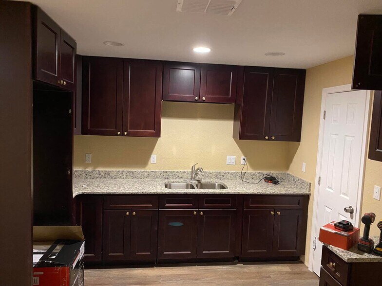 More Photos Of 4341 NW 154th St, Reddick Multifamily For Sale