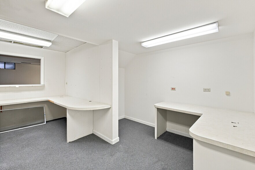 More Photos Of 40 S 6th Ave, Brighton Medical For Lease