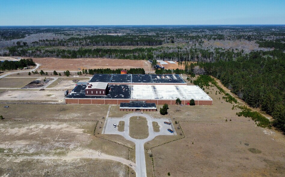 Primary Photo Of 1497 Industrial Rd, Walterboro Manufacturing For Sale