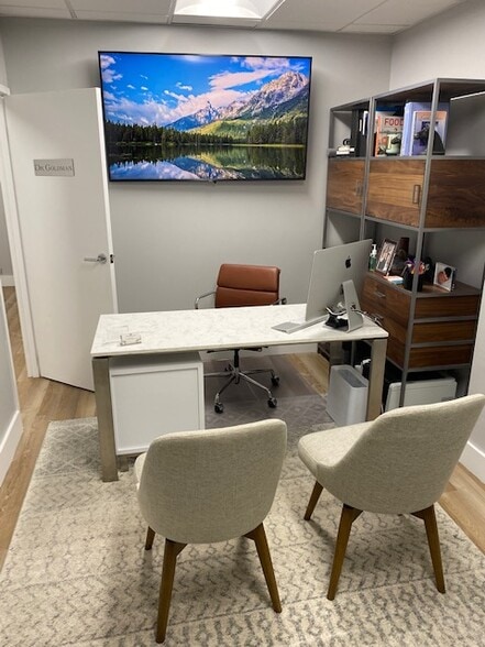 More Photos Of 435 E 90th St, New York Medical For Lease