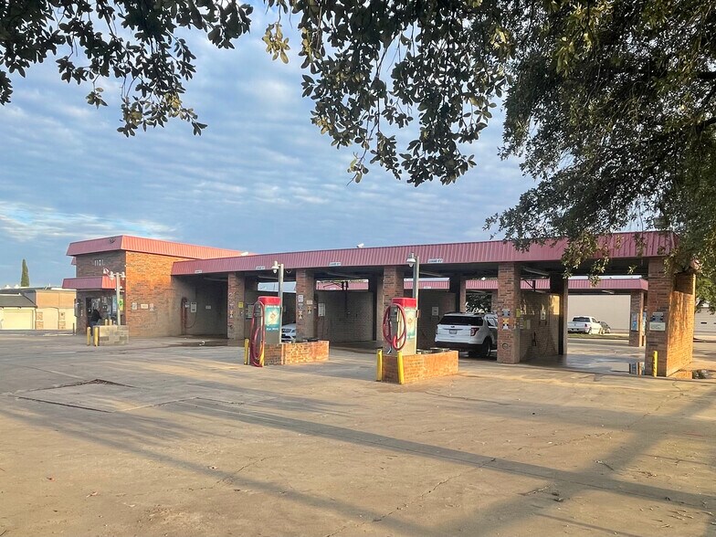 More Photos Of 1101 Yellow Jacket Ln, Rockwall Carwash For Sale