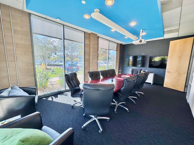 More Photos Of 9050 Irvine Center Dr, Irvine Office For Lease
