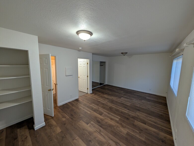 More Photos Of 126 E Jamestown St, Stockton Apartments For Sale