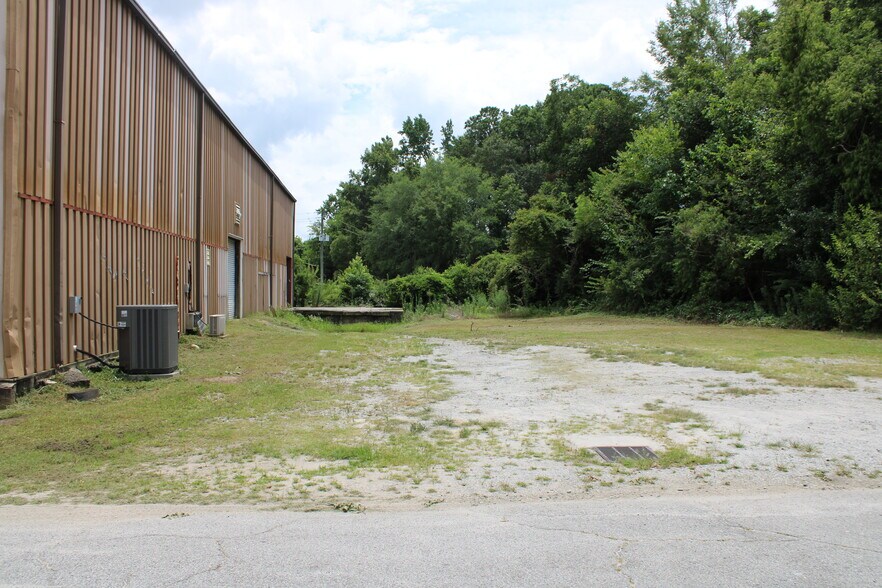 More Photos Of 117 First Ave, Thomson Manufacturing For Lease