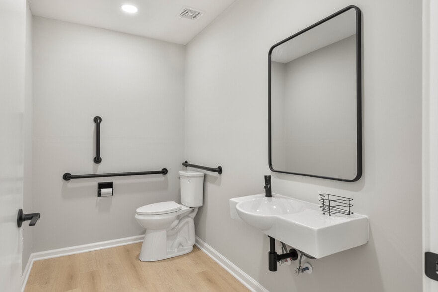 More Photos Of 130 Emmitt Ave, Madison Office For Sale