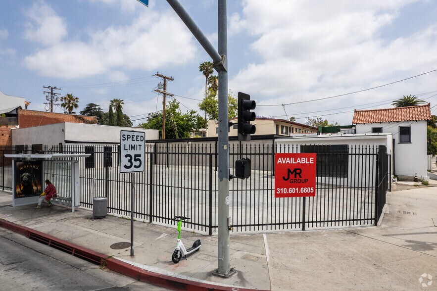 More Photos Of 900-908 N Fairfax Ave, West Hollywood Freestanding For Lease