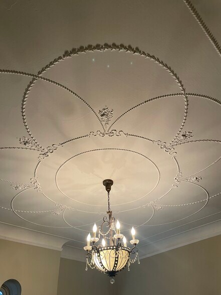 More Photos Of 445 Ludlow Ave, Cincinnati Apartments For Sale