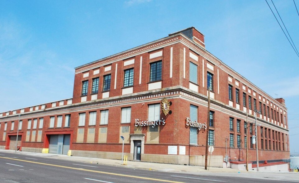 Primary Photo Of 1600 N Broadway, Saint Louis Industrial For Sale
