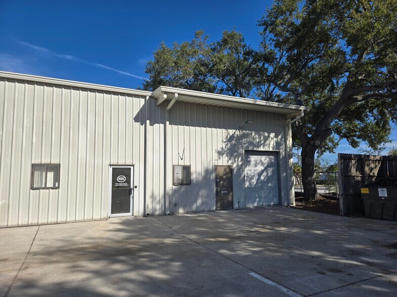 More Photos Of 1765 Carneige Ave, Clearwater Warehouse For Sale