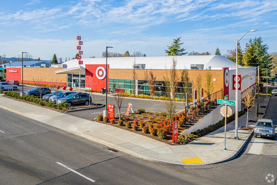 More Photos Of 3031 SE Powell Blvd, Portland Freestanding For Lease
