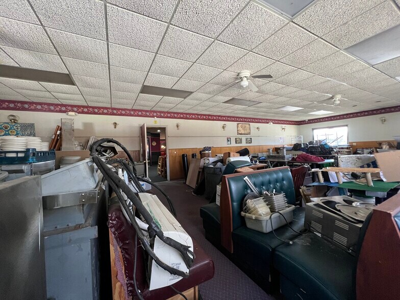 More Photos Of 15371 Highway 13 S, Hurricane Mills General Retail For Sale