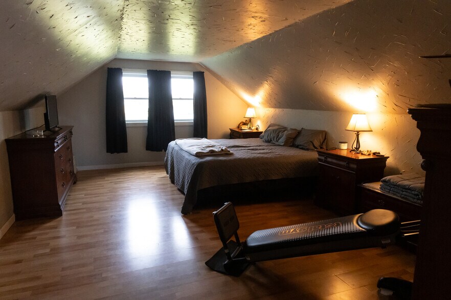 More Photos Of 2800 NY-49, West Monroe Auto Repair For Sale